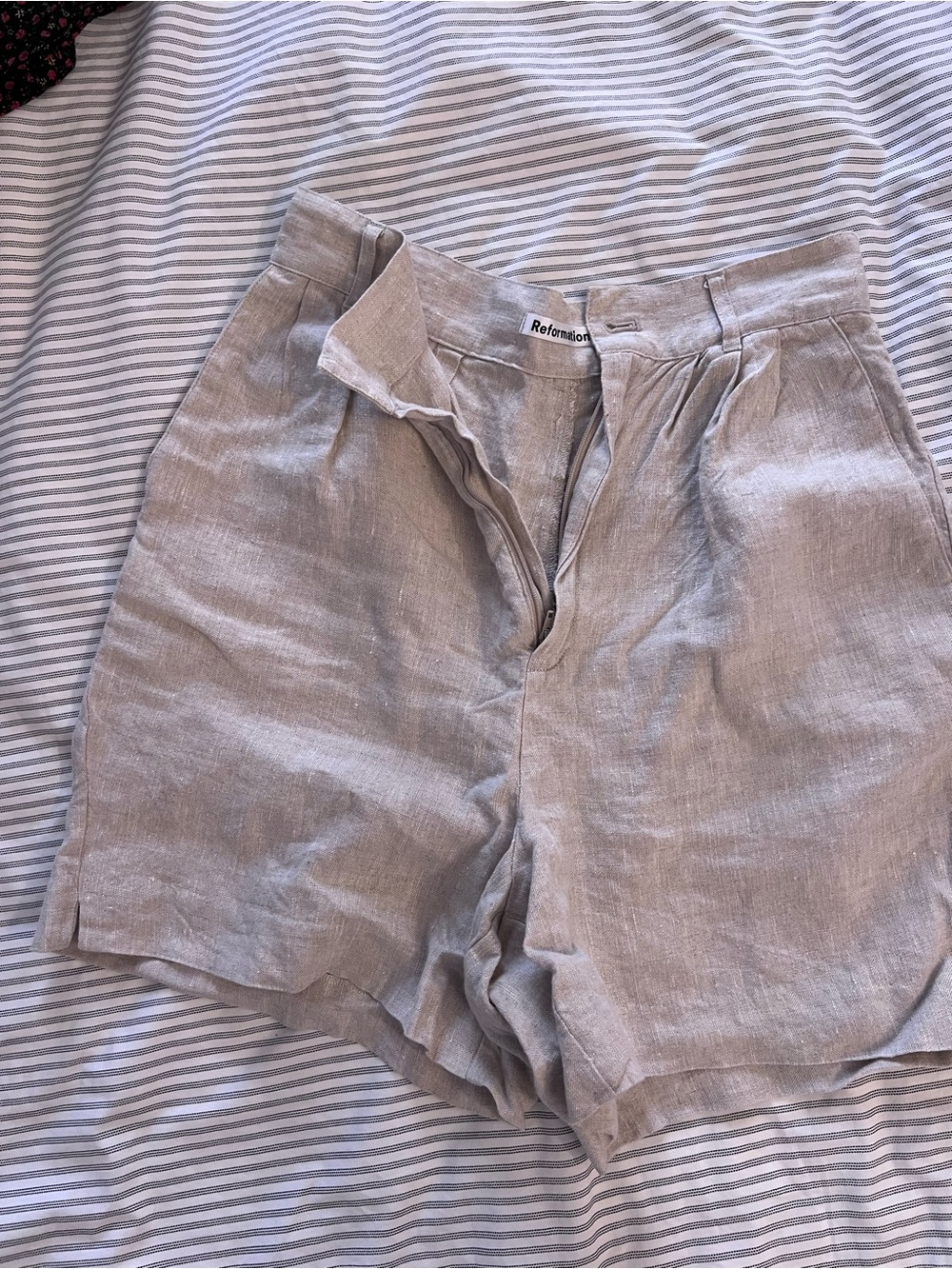 Reformation Linen-Blend Shorts — Beige